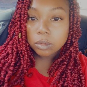 Meet your Posher, Ebony